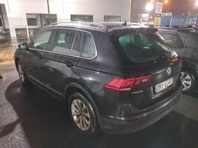Volkswagen Tiguan - 2020