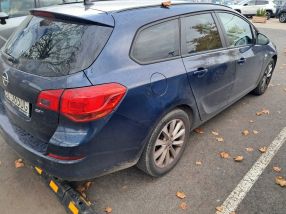 Opel Astra - 2012