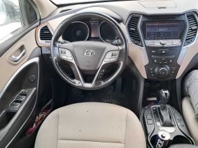 Hyundai Santa Fe - 2013
