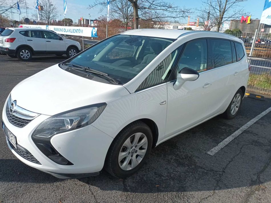 Opel Zafira - 2014