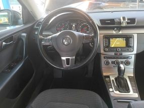 Volkswagen Passat - 2014
