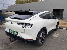 Ford Mustang Mach-E - 2021