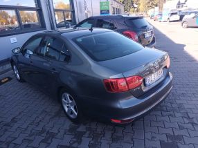 Volkswagen Jetta - 2010