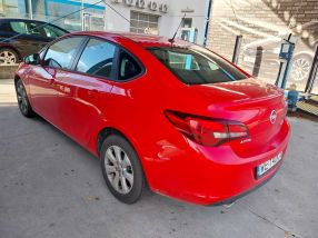Opel Astra - 2015