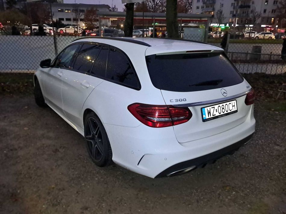 Mercedes-Benz C - 2020