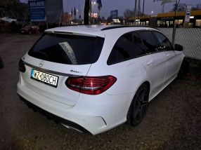 Mercedes-Benz C - 2020