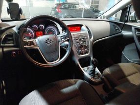 Opel Astra - 2015