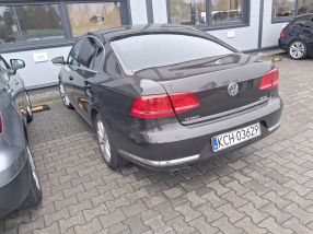 Volkswagen Passat - 2011