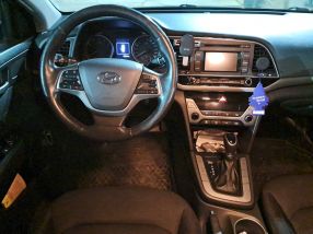 Hyundai Elantra - 2016