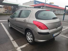 Peugeot 308 - 2011