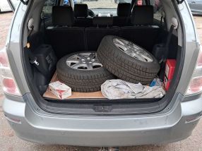 Toyota Corolla Verso - 2008