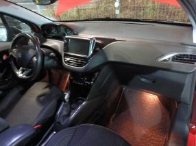Peugeot 208 - 2016