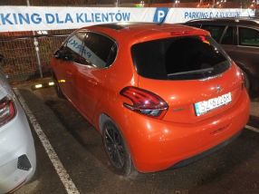 Peugeot 208 - 2016