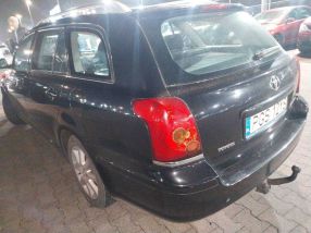 Toyota Avensis - 2004