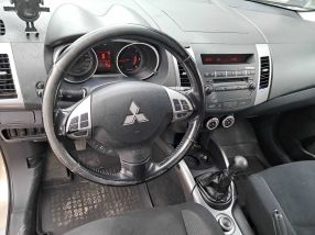 Mitsubishi Outlander - 2008
