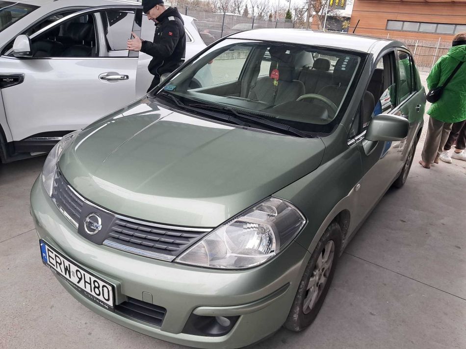 Nissan Tiida - 2007
