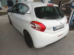 Peugeot 208 - 2013