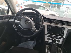Volkswagen Passat - 2017