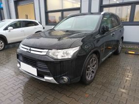 Mitsubishi Outlander - 2015