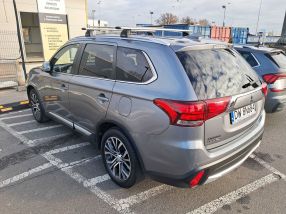 Mitsubishi Outlander - 2017