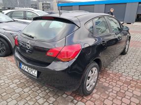 Opel Astra - 2010
