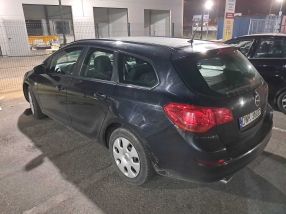 Opel Astra - 2012
