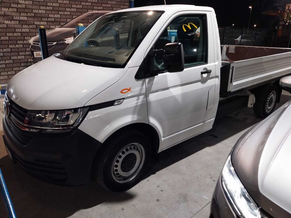 Volkswagen Transporter - 2024