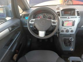Opel Zafira - 2012