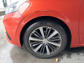 Peugeot 208 - 2016