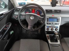 Volkswagen Passat - 2008