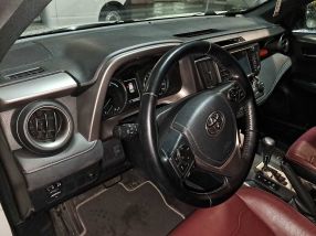 Toyota RAV 4 - 2016