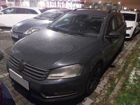 Volkswagen Passat - 2011