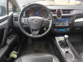 Toyota Avensis - 2016
