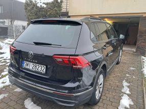 Volkswagen Tiguan - 2021