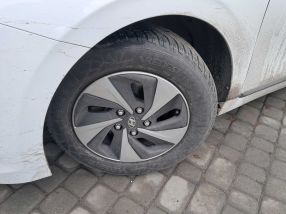 Hyundai Ioniq - 2019