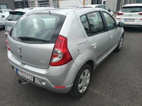 Dacia Sandero - 2010