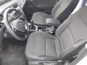 Volkswagen Golf - 2016