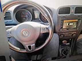 Volkswagen Golf - 2012