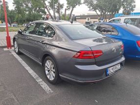 Volkswagen Passat - 2016