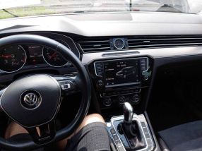 Volkswagen Passat - 2016