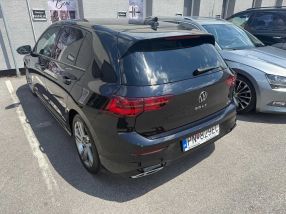 Volkswagen Golf - 2021
