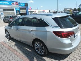 Opel Astra - 2016