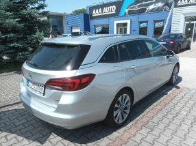 Opel Astra - 2016
