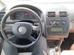 Volkswagen Touran - 2004