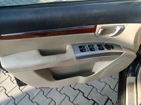 Hyundai Santa Fe - 2010