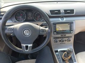 Volkswagen Passat - 2013