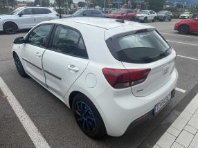 Kia Rio - 2021