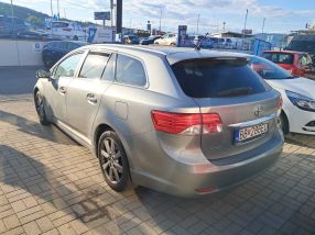 Toyota Avensis - 2012