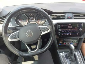 Volkswagen Passat - 2021