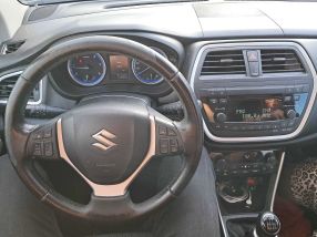 Suzuki SX4 S-Cross - 2015